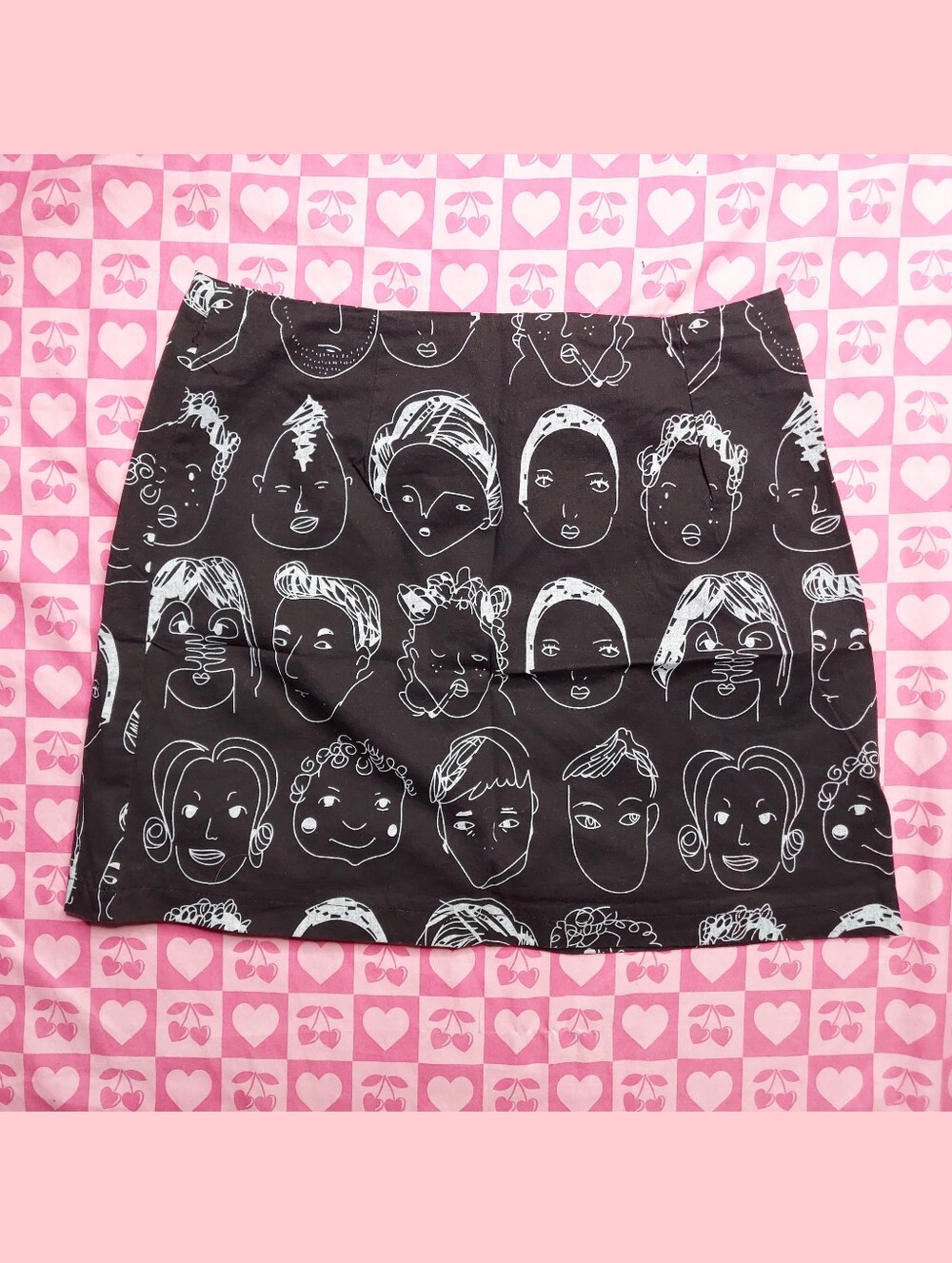 Shekou Unbranded Black w/ Contour Comic Face Pattern Mini Casual Day Out Skirt 